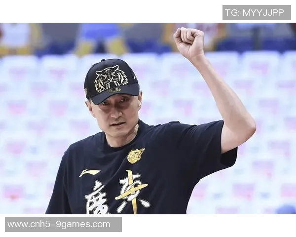 朱芳雨连续无缘四强后宣布卸任广东主帅杜锋送上祝福与支持